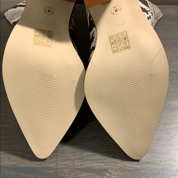 Misguided Snakeskin Ankle Heel Boots Front Zipper - Picture 14 of 16